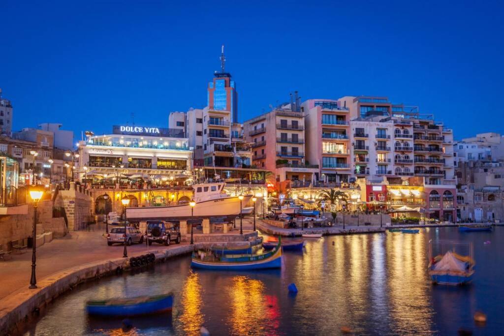 2 Bed Apt In Heart Of St Julians - 5Min From Seafront Saint Julian's Exteriér fotografie